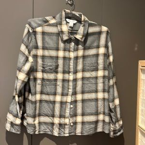 Plaid Boyfriend Shirt from Old Navy Large Gray White Tan